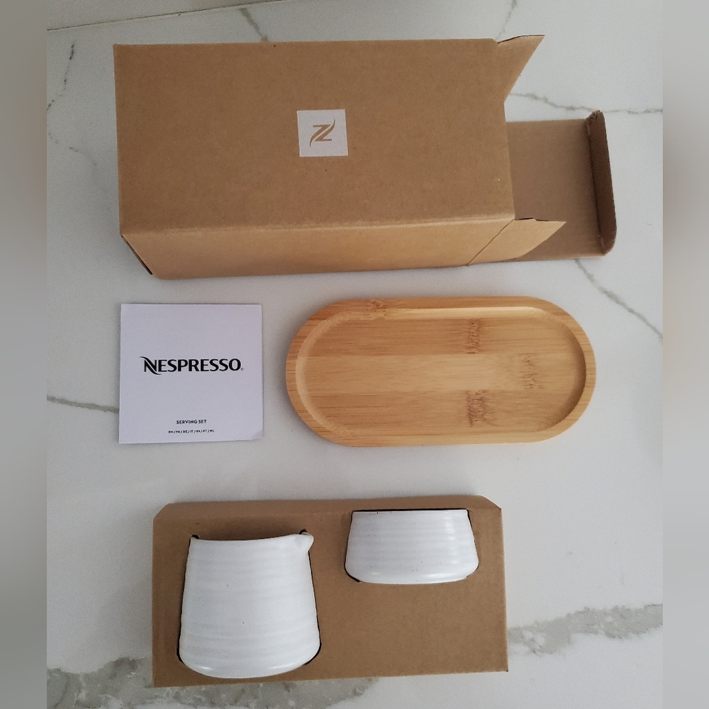 Nespresso Bamboo Tray with White Cup Set